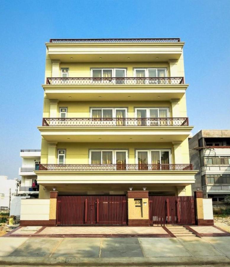 Bluo Studio4 Golf Course Road - Gym, Balcony, Lift Gurgaon Ngoại thất bức ảnh