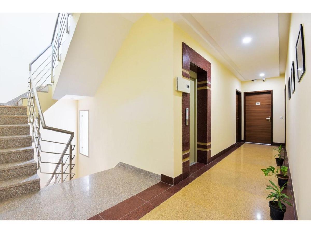 Bluo Studio4 Golf Course Road - Gym, Balcony, Lift Gurgaon Ngoại thất bức ảnh