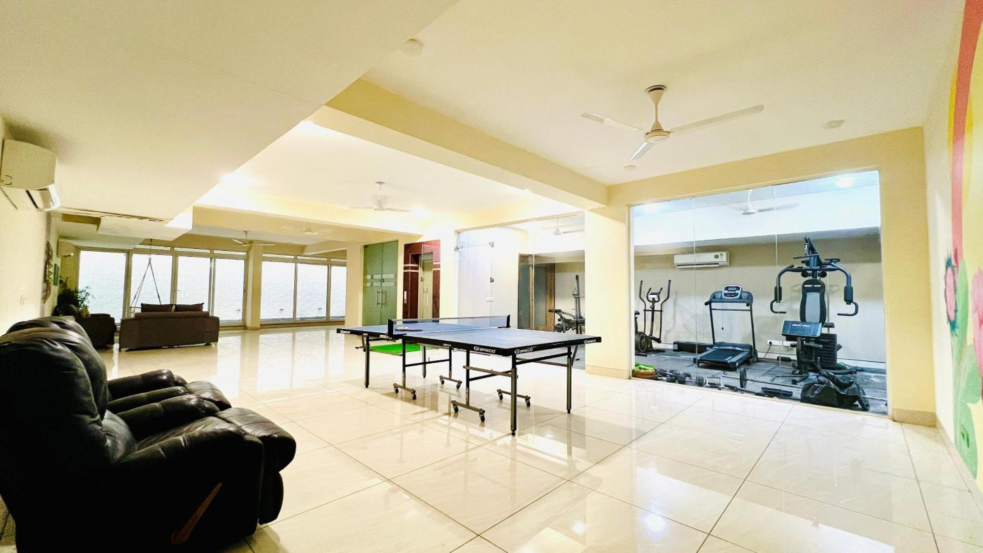 Bluo Studio4 Golf Course Road - Gym, Balcony, Lift Gurgaon Ngoại thất bức ảnh