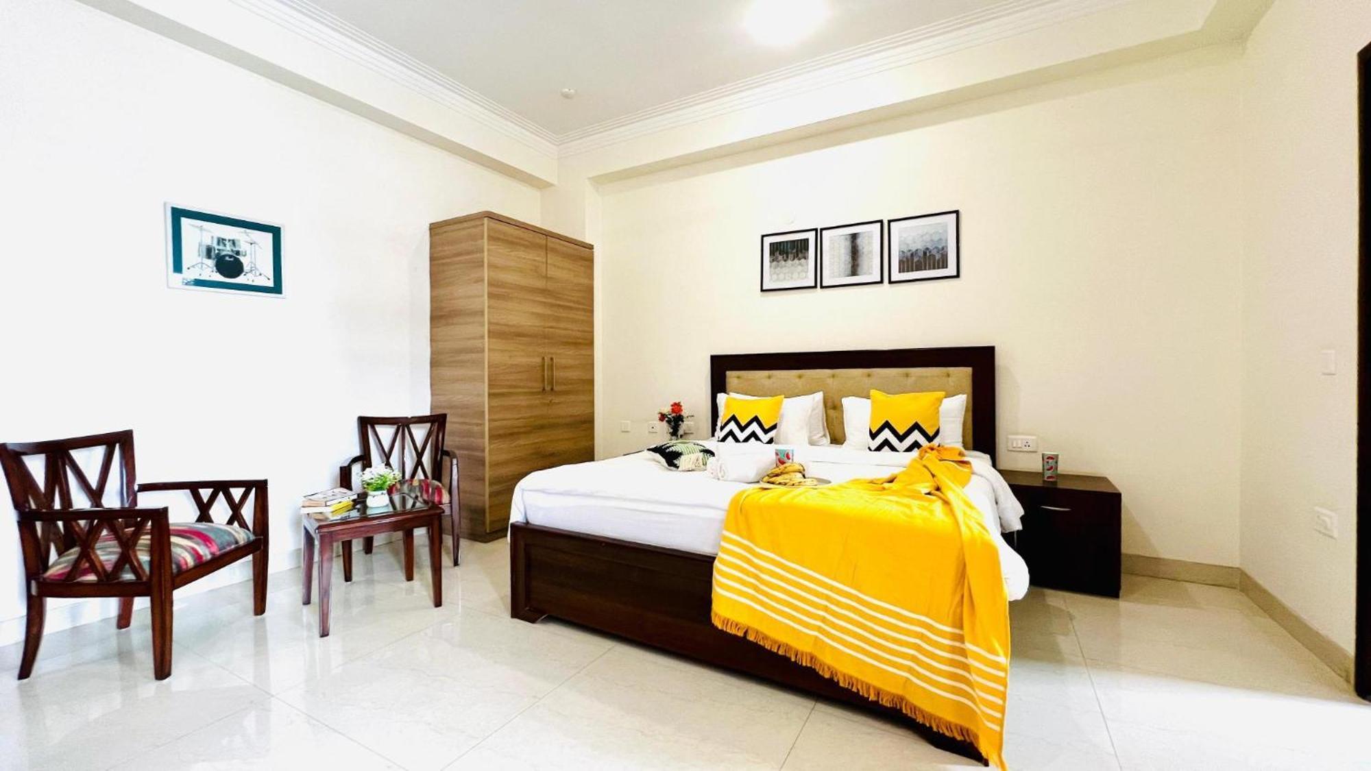 Bluo Studio4 Golf Course Road - Gym, Balcony, Lift Gurgaon Ngoại thất bức ảnh